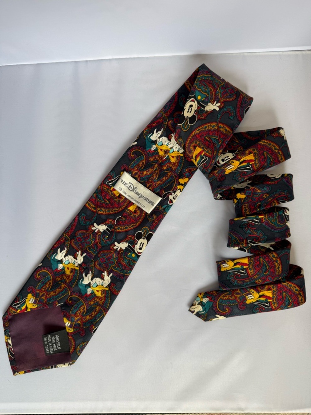 Vintage Disney Mickey & Friends Paisley Print Neck Tie 100% Silk Pluto Goofy - Picture 2 of 10